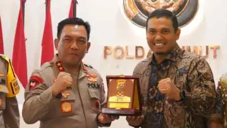 Foto: Executive General Manager Pertamina Patra Niaga Regional Sumbagut, Freddy Anwar silaturahmi dan audiensi dengan Kapolda Sumut, Irjen Pol RZ Panca Putra Simanjuntak di Polda Sumut, Senin (6/2) sore.(Dok: Pertamina Sumbagut)