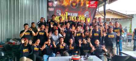 Foto: Para bikers Honda Streetfire Club Medan (HSFCM) merayakan anniversary yang digelar pada Minggu, 26 Februari 2023 di salah satu tempat nongrong anak muda kota Medan, Farhan Kopi.(Ist)