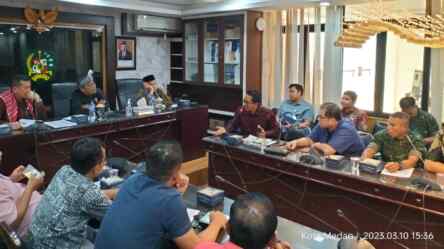 Foto: Rapat Satgas Pangan Kota Medan di Kantor Wali Kota Medan.(Dok:KPPU)