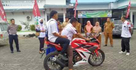 Foto: Honda menggelar aktivitas kampanye #Cari_aman di Kantor Badan Perencanaan Pembangunan, Riset dan Inovasi Daerah (Bapperida) Mandailing Natal (Madina).(Ist)