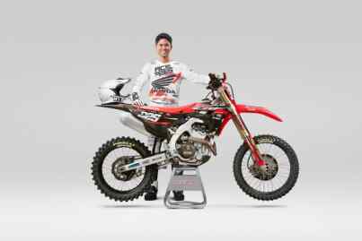 Foto: Delvintor Alfarizi siap melakukan debut di ajang tertinggi balap sepeda motor off-road.(Ist)