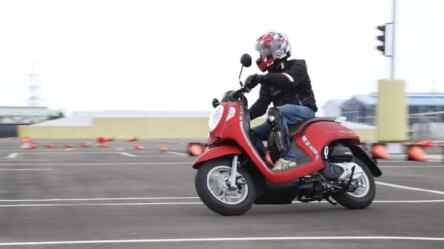 Foto: Honda konsisten menghadirkan inovasi #cari_aman melalui berbagai fitur canggih yang diusung jajaran motornya.(Dok:ITC)