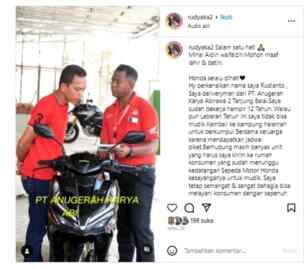 Foto: Deliveryman yang berasal dari PT Anugerah Karya Abiwara II Tanjung Balai yang berhasil menjadi video terbaik dalam kontes membuat video engagement.(Ist)