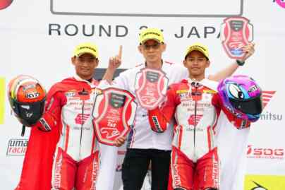 Foto: Rheza Danica Ahrens berhasil memimpin jalannya balapan dengan konsisten di posisi terdepan hingga bendera finis berkibar, disusul Veda Ega Pratama yang berhasil mempersembahkan podium ketiga.(Ist)