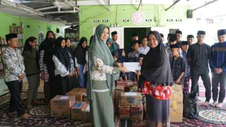 Foto: PWP Tingkat Wilayah Pertamina Patra Niaga Regional Sumbagut menyelenggarakan rangkaian kegiatan bakti sosial dan kunjungan Mitra Binaan Pertamina.(Dok:Pertamina Sumbagut)