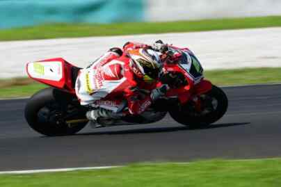 Foto: Pebalap binaan PT Astra Honda Motor (AHM) Herjun Atna Firdaus dan M. Adenanta Putra dipastikan siap bertanding dalam ajang balap internasional FIM Suzuka 4-Hour Endurance Road Race di sirkuit Suzuka, Jepang.(Ist)