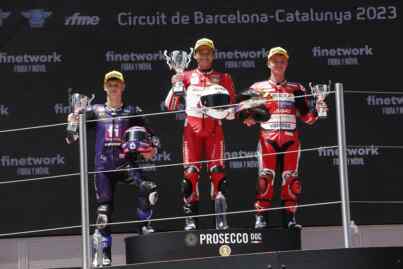Foto: Pebalap Astra Honda Racing Team (AHRT), Fadillah Arbi Aditama berhasil menorehkan sejarah balap Indonesia dengan meraih podium tertinggi ajang balap FIM JuniorGP.(Ist)