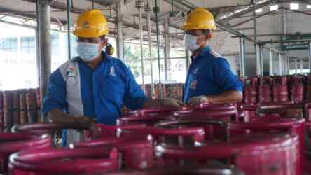 Foto: PT Pertamina Patra Niaga Regional Sumbagut memastikan distribusi dan stok LPG 3 kg dalam kondisi aman di Sumut.(Dok:Pertamina Sumbagut)