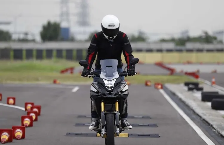 Foto: Tepat pada momen pembukaan dan penutupan Porkot, Honda akan menjawab ekspektasi pecinta sport dengan menggelar exhibition bersama bersama jajaran kuda besi andalannya.(Ist)