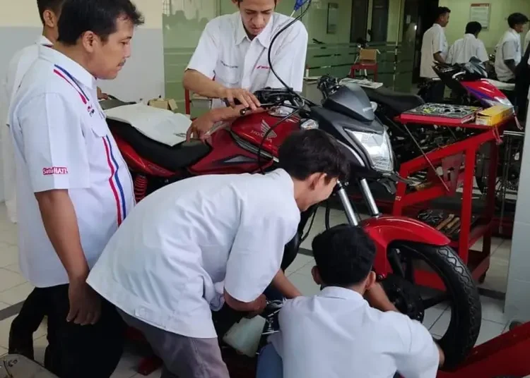 Foto: Inovasi Pengembangan Kompetensi Mekanik Sumut, Honda Gelar TTL 1