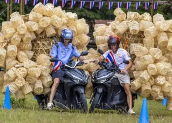 Naik Honda Vario