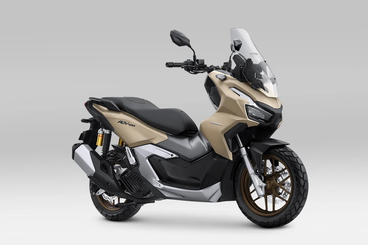 Foto: PT Astra Honda Motor (AHM) memberikan penyegaran pada New Honda ADV160 dengan menghadirkan pilihan warna baru.(Ist)