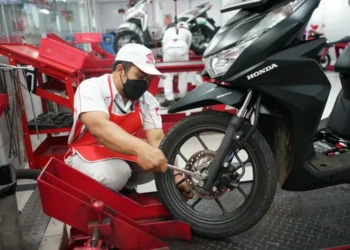 Ini Rahasia Jaga Ban Motor Tidak Mudah Retak
