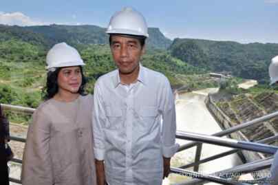Foto: Iriana dan Presiden Jokowi.