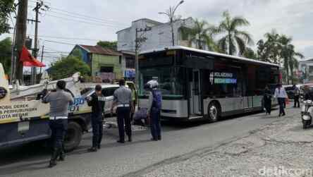 Foto: Bus Listrik
