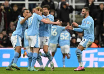 Atasi Newcastle 3-2, Manchester City Tempel Liverpool