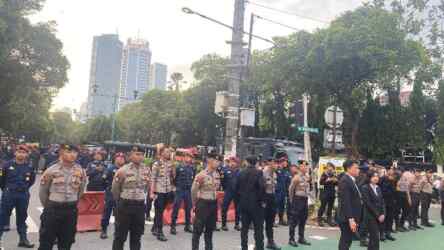 Foto: Tiga ribu lebih aparat gabungan yang dikerahkan untuk menjaga keamanan dan kelancaran situasi saat debat capres malam ini.