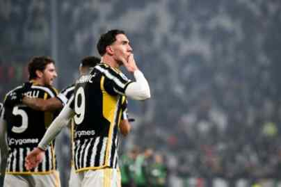 Foto: Dusan Vlahovic mencetak dua gol untuk menaklukkan Lecce dalam kemenangan 3-0 Senin (22/1/2024) dini hari WIB, dan mengirim Juventus ke puncak klasemen Serie A Italia menggeser Inter Milan yang masih punya satu pertandingan di tangan.