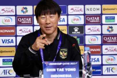 Foto: Shin Tae Yong mengaku sangat senang Indonesia lolos 16 besar Piala Asia 2023.