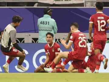 Foto: Timnas layangkan protes pada AFC soal gol kontroversial Irak.