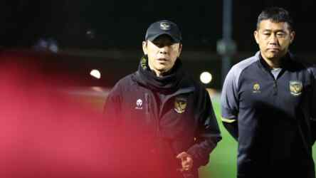 Foto: Pelatih Timnas Indonesia Shin Tae Yong mendapat banyak kritik usai Tim Garuda dibantai Iran 0-5, Selasa (9/1).