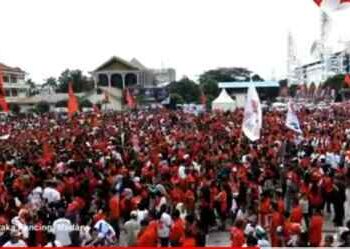 Puluhan Ribu Massa Tumplek Padati Kampanye Ganjar Pranowo di Sumut