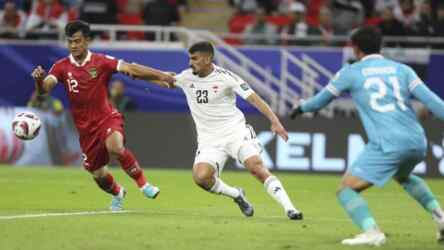 Foto: Timnas Indonesia menghadapi Irak pada laga pertama Piala Asia 2023.