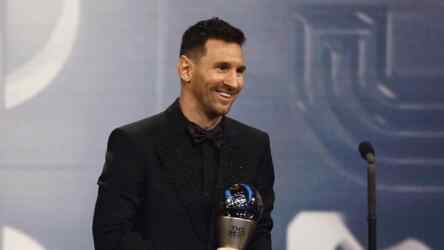 Foto: Lionel Messi meraih penghargaan The Best FIFA 2023.