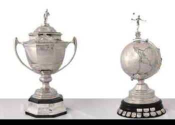 Trofi Thomas dan Uber Cup