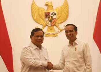 Pengamat Minta Jokowi Kaji Ulang Kenaikan Pangkat Prabowo