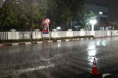 Foto: Hujan di malam hari.