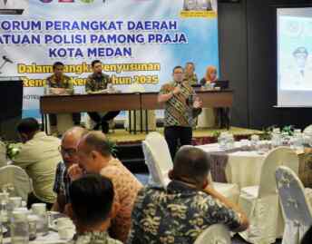 Foto: Kasat Satpol PP Medan Rakhmat Adisyah Putra Harahap