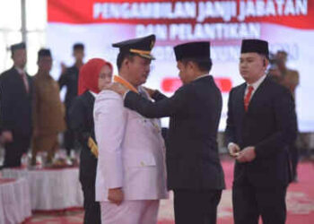 pelantikan Wali Kota Gunungsitoli