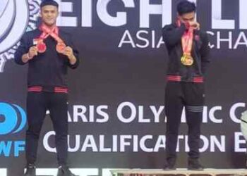 Angkat Besi Asia: Rahmat Erwin Raih 3 Emas-Pertajam Rekor Dunia
