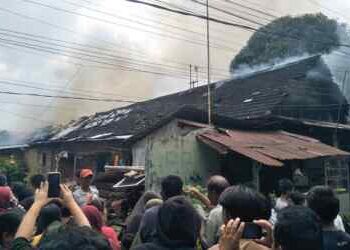 Kebakaran di Asrama TNI AD Glugur Hong, 8 Rumah Hangus
