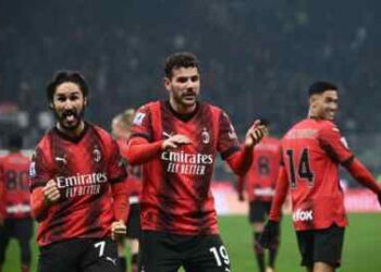 Liga Europa: AC Milan dan AS Roma Lolos ke 16 Besar