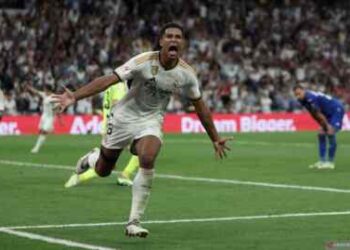Atletico-Barcelona Tersandung, Madrid Nyaman di Puncak