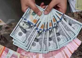 Rupiah Kembali Lunglai, Harga Emas Turun