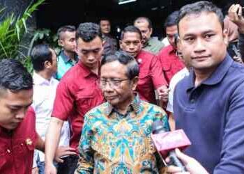 Mahfud Kritik Anggaran Makan Siang Gratis Masuk APBN 2025