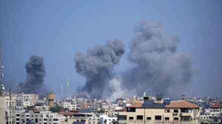 Foto: Serangan tentara Israel ke Gaza.