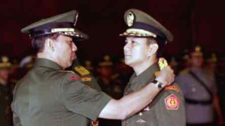 Foto: TNI tegaskan Prabowo tidak pernah dipecat dari ABRI.