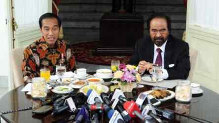 Foto: Pertemuan Presiden Joko Widodo (Jokowi) bersama Ketua Umum Partai NasDem Surya Paloh menjadi sorotan.