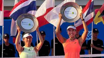 Foto: Petenis Indonesia Aldila Sutjiadi (kanan) juara Thailand Open 2024, Minggu (4/2).