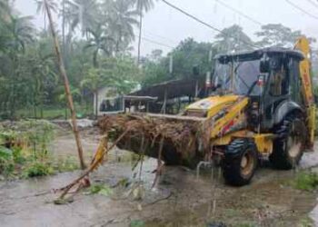 Banjir-Longsor di Padang, 16 Orang Ditemukan Meninggal Dunia