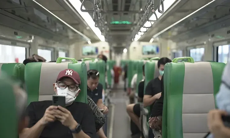 Foto: Di dalam kereta