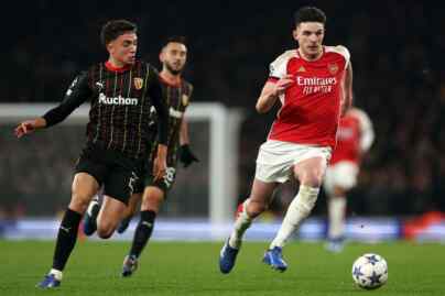 Foto: Gelandang Arsenal Declan Rice mencetak gol ketika Arsenal menang 6-0 atas Sheffield United, Selasa dini hari WIB tadi.