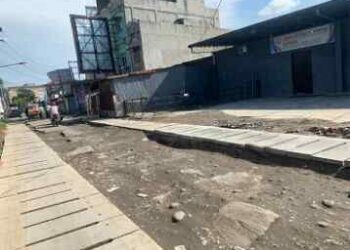 Jalan Bahagia Medan Rusak Parah-Berdebu