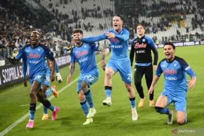 Foto: Gol dramatis Giacomo Raspadori menangkan Napoli atas Juventus.