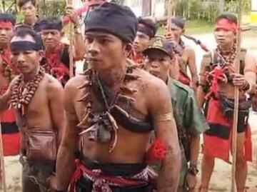 Foto: Panglima Pajaji dari Suku Dayak.