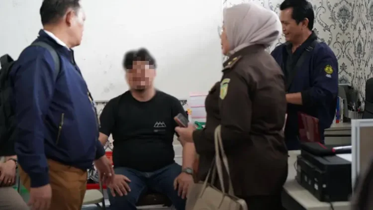 Foto: Penyerahan tersangka